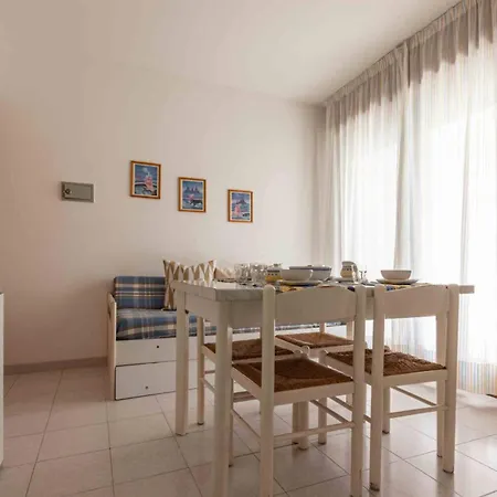 Beautiful Close To * Бібіоне