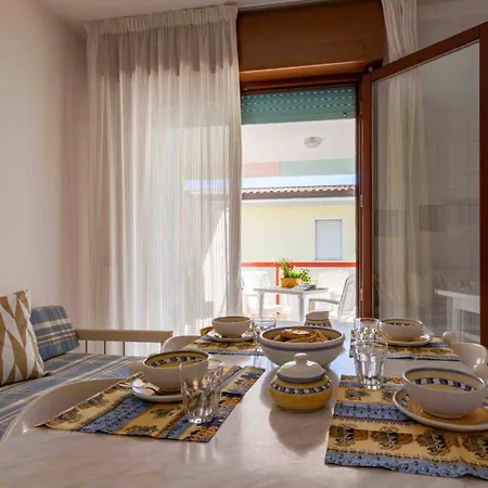 Beautiful Close To Апартаменти *