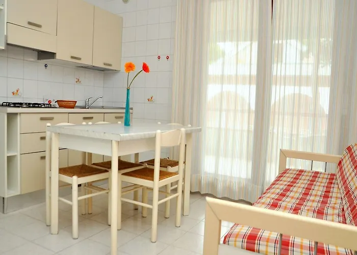 Beautiful Close To Апартаменти *