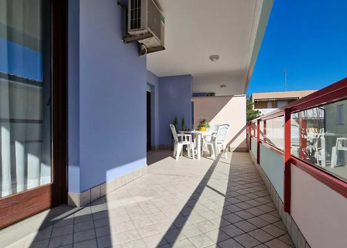 Beautiful Close To * Бібіоне