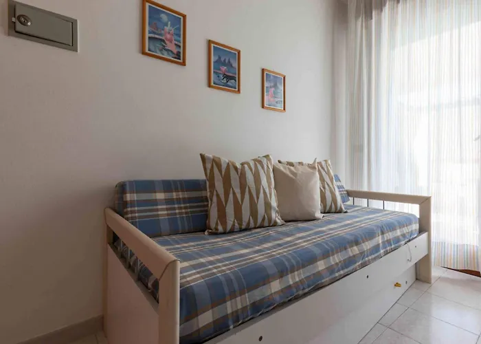 Beautiful Close To Бібіоне