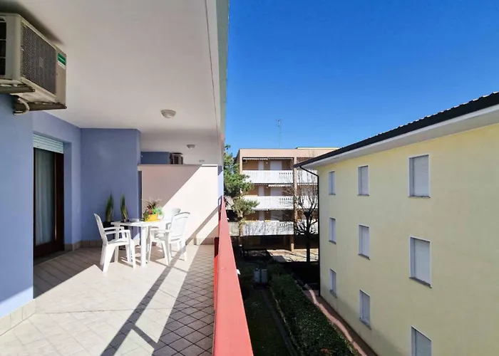 Beautiful Close To * Бібіоне