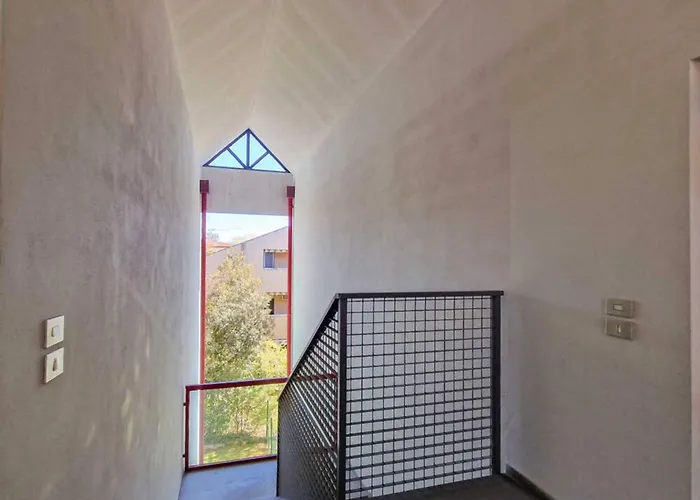 Beautiful Close To Апартаменти